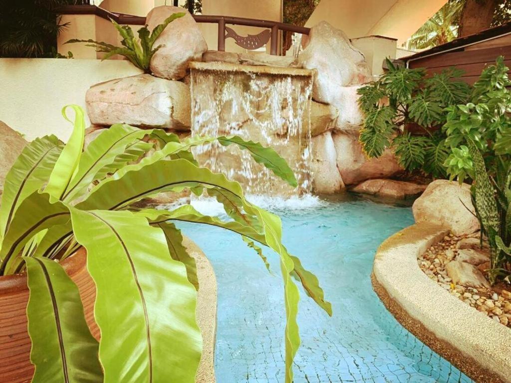 Sea View Paradise Apartment Tanjung Bungah  Exterior photo